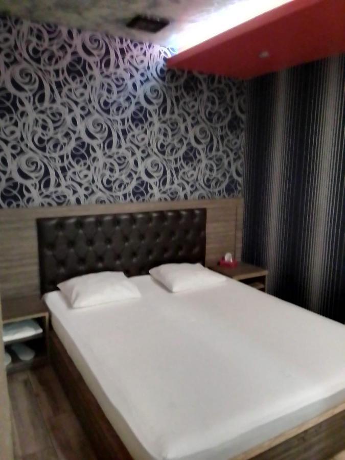 Planet Hotel Ереван Екстериор снимка