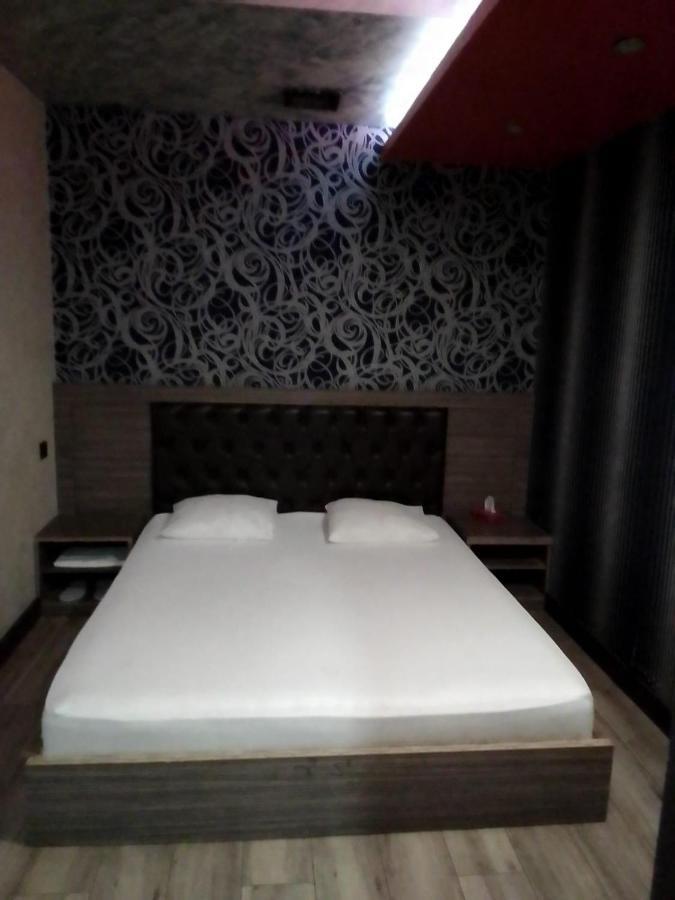 Planet Hotel Ереван Екстериор снимка