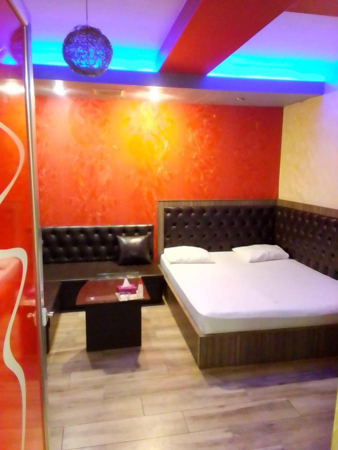 Planet Hotel Ереван Екстериор снимка