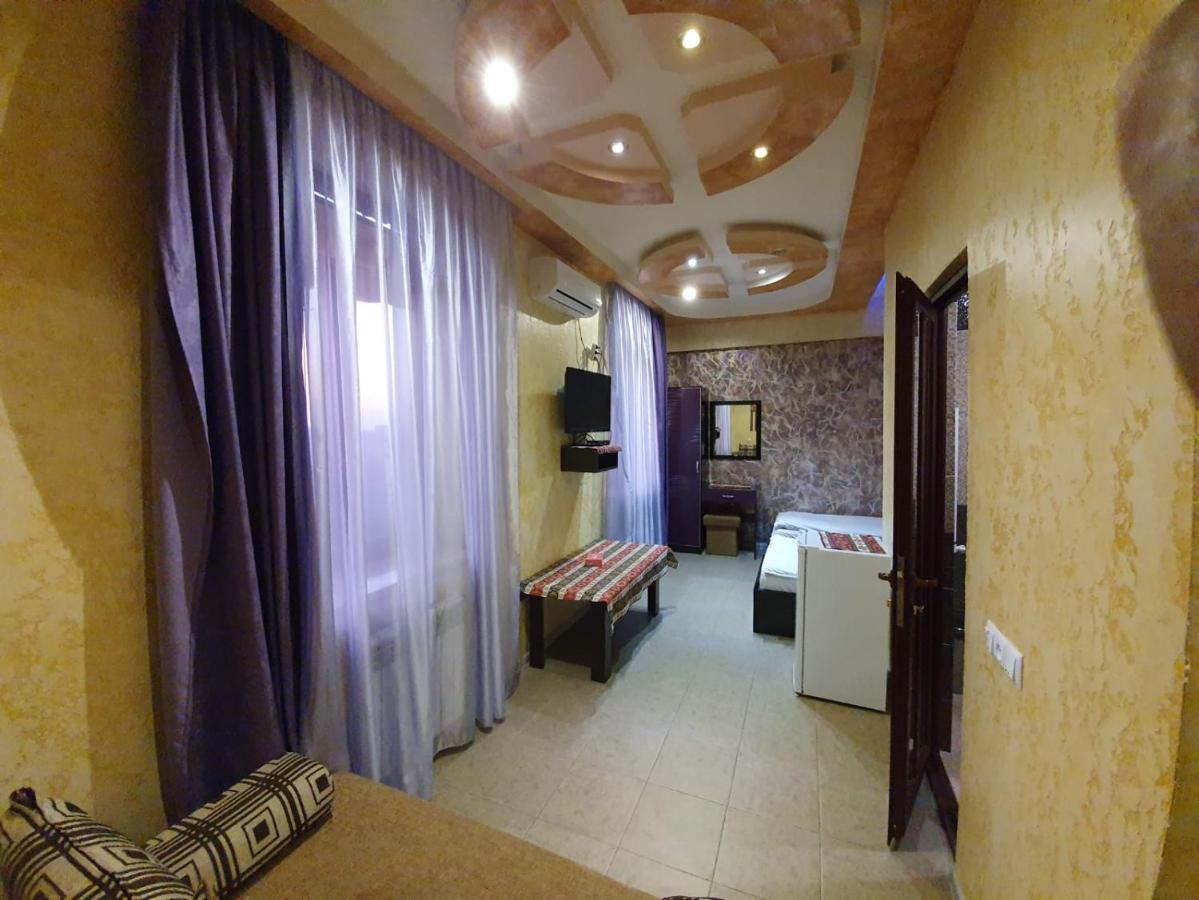 Planet Hotel Ереван Екстериор снимка