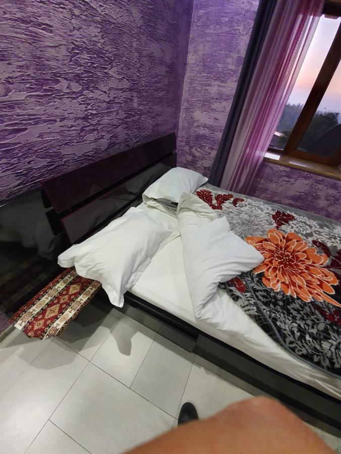 Planet Hotel Ереван Екстериор снимка