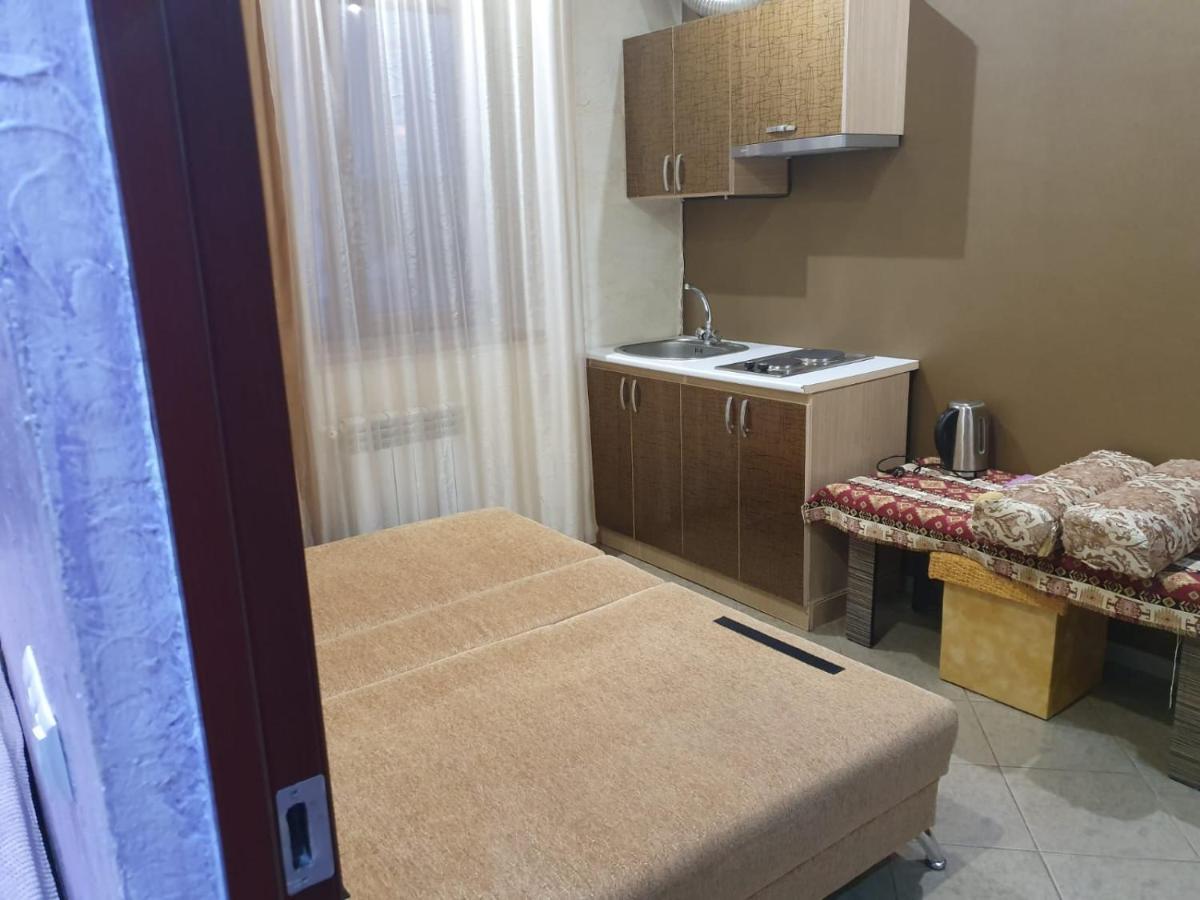 Planet Hotel Ереван Екстериор снимка